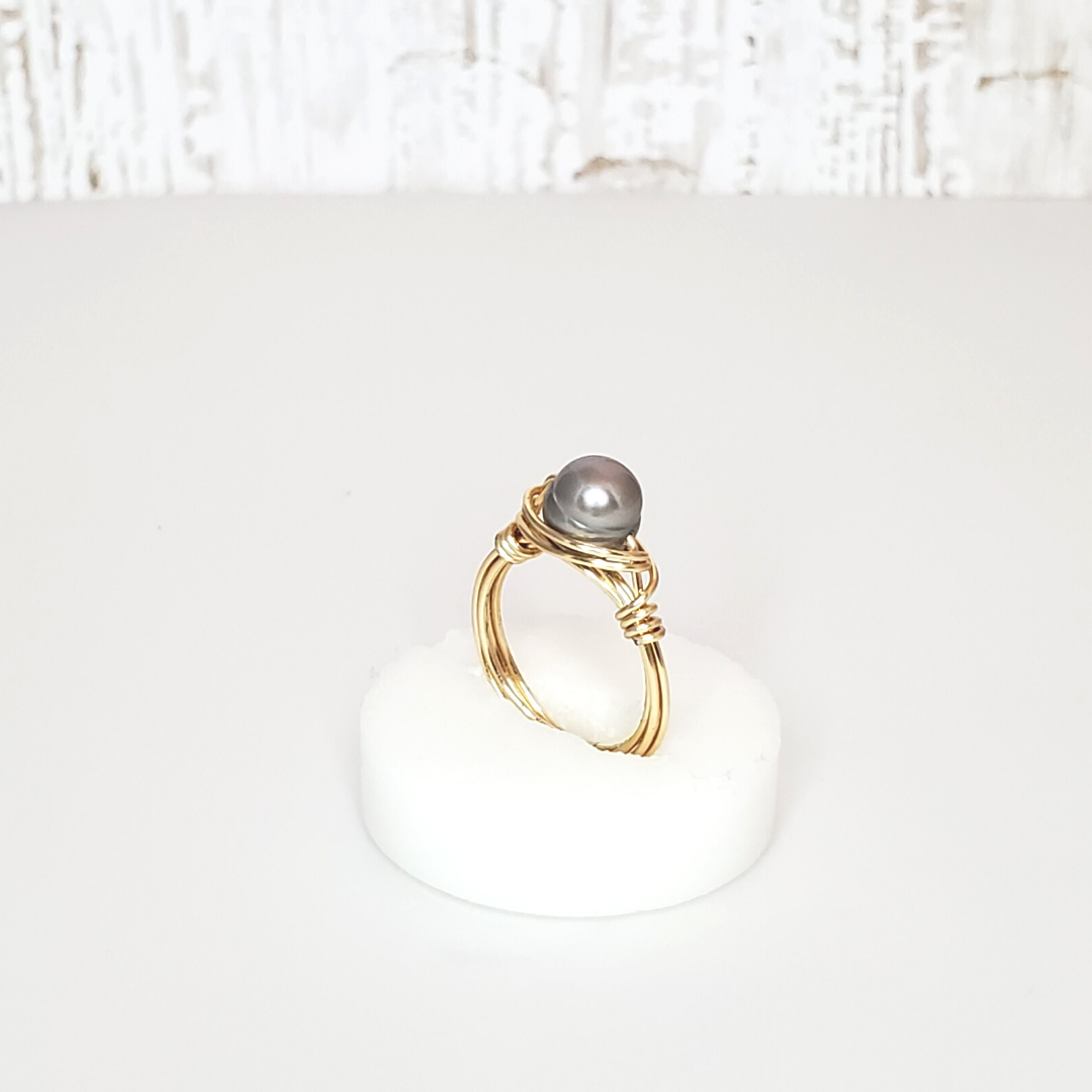 Black Fresh Water Mother Ring